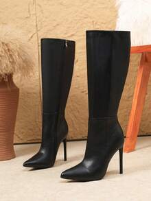 Estilo otoño/invierno 2025 con vestido negro, botas de tacón de aguja de punta clásica, botas clásicas de color negro sólido y sexy, combinación de moda con vestido - Negro - Ver 5