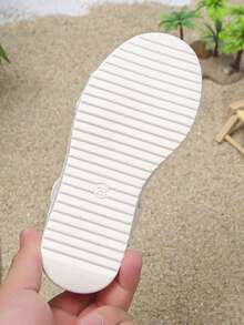 1 Par de Sandálias Plataforma de Verão para Meninas, Moda Minimalista Trançada, Fechamento Prático com , Adequado para Uso Diário, Exterior, Praia, Sola Grossa, Confortável, Sandálias de Salto Alto com Bico Aberto para Crianças - Branco - Visão 8