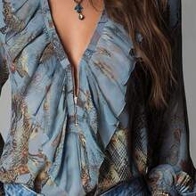 Blusa de mujer de verano con estampado integral, cuello en V profundo, cremallera y mangas con volantes, de estilo elegante y vintage al estilo de vacaciones francesas - verde salvia - Ver 5