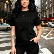 Camiseta de mujer con estampado de siluetas de gatos y diseño de collar, estilo urbano moderno con cuello redondo y ajuste cómodo - ideal para paseos por la ciudad, salidas casuales con amigas o como regalo perfecto para mamá, esposa, novia, hermana - Negro - Ver 11
