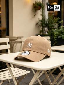 New ERA New York Yankees 卡其色棒球帽，中性款軟頂彎簷帽，適合日常街頭穿搭 - 駝色 - 查看 4