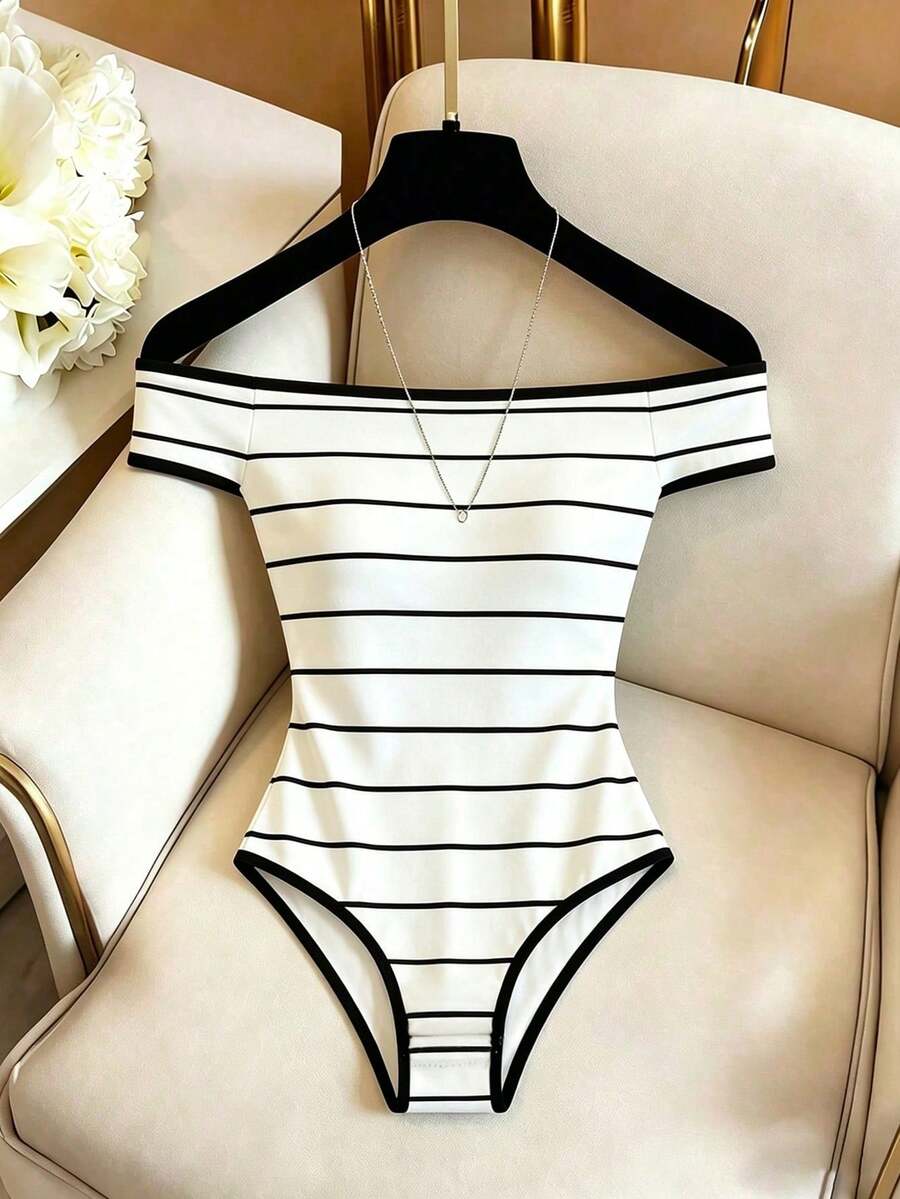 Nuevo body de mujer de hombros descubiertos de moda, minimalista y versátil, top blanco, body blanco, ajustado, adecuado para ir al trabajo, con encanto intelectual, atuendo de verano, ropa de primavera, playa, cumpleaños, salida, vacaciones, cas - Blanco - Ver 1
