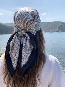 佩斯利黑白佩斯利緞面正方形圍巾 90*90cm (35.4*35.4in) 女款復古頭巾穆斯林頭巾 垂墜光滑 可作為頭巾/頸巾/髮巾 夏季日常通勤度假 多功能風格 度假必備 - 黑色 - 查看 1