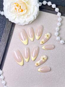 10 Stücke handgefertigte Press-On-Nägel, kurze Nägel, Sommernägel, gelbe Nägel, mit nudefarbener rosa Basis, zartgelben French-Tips und handgemalten gelben Blumendetails mit Goldakzenten, perfekt für den täglichen Gebrauch, Frühlings-/Sommerausflüge und besondere Anlässe. - Gelb - Übersicht 4