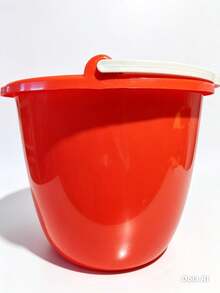 Plastic Bucket – Red Bucket – 10 Liter Capacity – Dimensions 26 X 30 Cm - Arabela - C - View 2