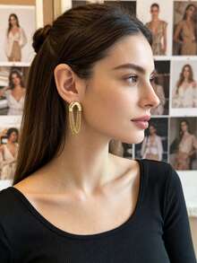 1 Pair Personalized Fashion Stainless Steel Gold U-Shaped Multi-Chain Tassel Stud Earrings, Exquisite Minimalist Vintage Style Women's Jewelry, Suitable For Daily, Office, Party And Birthday Wear - Gold - View 3