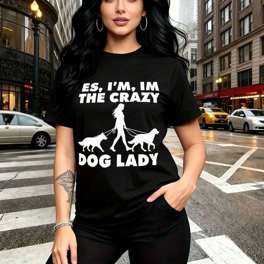 Camiseta de mujer con estampado divertido de frase "ES, I'M, IM THE CRAZY DOG LADY" y gráfico de persona paseando tres perros - camiseta casual de manga corta con cuello redondo, ajuste cómodo y estilo urbano ideal para pasear mascotas o salir con am - Negro - Ver 1