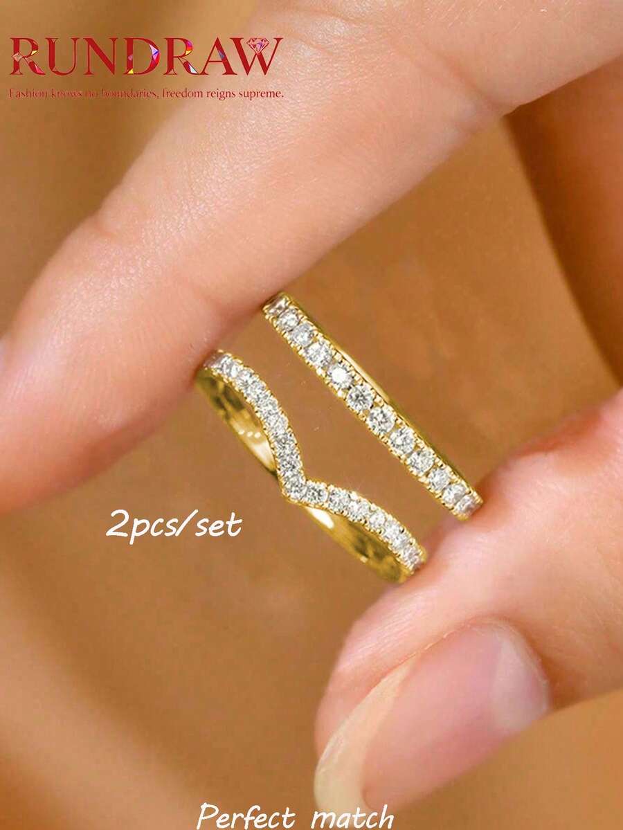 2pcs V-Shaped Simulated Moissanite & One Row Rhinestone Gold Color Ring Set, V-Pattern Band Open Ring For Couples, Everyday Wear For Valentine's Day,Mom,Mother,Mother's Day,Gift