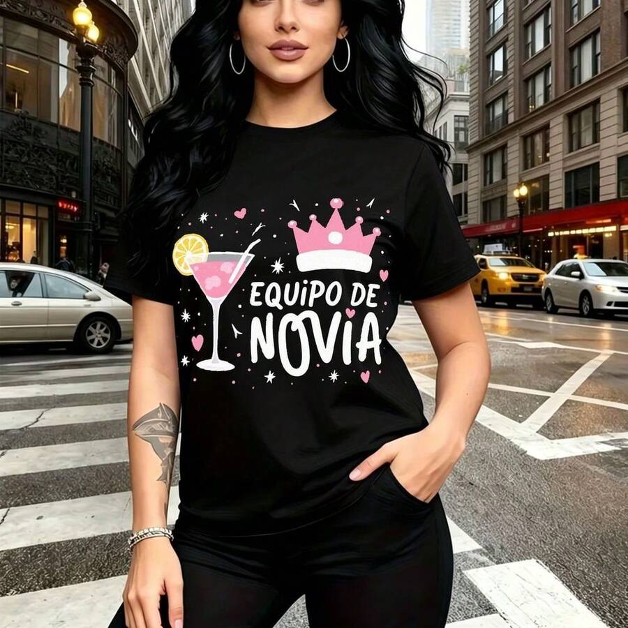 Camiseta de mujer con estampado de copa cóctel rosa, corona y texto "EQUIPO DE NOVIA" con corazones - camiseta casual de manga corta cuello redondo, ajuste cómodo y fresco, estilo urbano ideal para despedidas de soltera, fiestas temáticas y salidas n - Negro - Ver 1