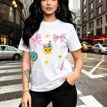 Camiseta de mujer con estampado divertido de dibujos animados, lazos rosas, flores y lápices con frase "I PUT THE COOL IN SCHOOL" - camiseta casual de manga corta, ajuste cómodo y fresco, estilo urbano y juvenil para el día a día - regalo perfecto pa - Blanco - Ver 1