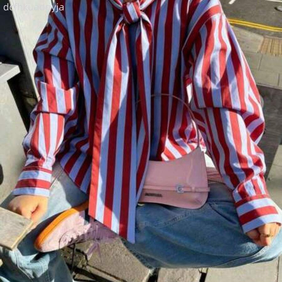 ZAHM Camisa de mujer de manga larga con cuello a rayas verticales, manga holgada con puño, estilo casual de negocios, escuela y viajes, color rojo - Rojo - Ver 1