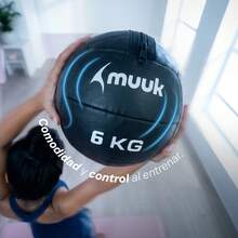 MUUK FITNESS Balón Medicinal de Entrenamiento Funcional 2kg/3kg/4kg/5kg/6kg/10kg | Pelota Wall Ball Profesional de PVC Reforzado con Superficie Antideslizante | Ideal para Crossfit, Fuerza, Resistencia, Abdominales, Sentadillas, Box y Home Gym - 6kg - Ver 9
