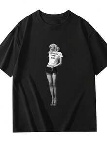Ropa casual de calle que presenta una camiseta negra de manga corta adornada con un gráfico de una mujer vintage y la frase 'Wonder Who Girl' para uso diario. - Negro - Ver 2