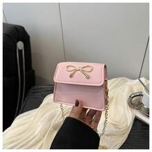 Bolso de cuero genuino para mujer, elegante bolso de mano y de hombro para oficina, citas y fiestas. Hermoso lazo, moderno, sencillo bolso bandolera cuadrado pequeño para mujer, 2026, nuevo, a la moda, elegante, de color sólido. - Blanco - Ver 12