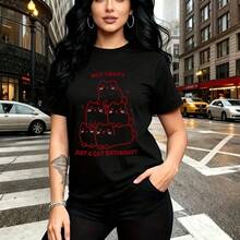 Camiseta de mujer con estampado divertido de tres gatos apilados y frase "No estoy loca, solo soy una entusiasta de los gatos" - camiseta casual de manga corta con ajuste cómodo y fresco, estilo urbano y desenfadado para la ciudad - regalo perfecto p - Negro - Ver 1