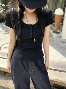 素色標準肩寬短袖女款休閒圓領修身彈性T恤上衣，夏季 - 黑色 - 查看 1