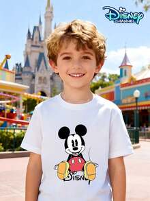 Disney Mickey Mouse Yellow Shoes Crew Neck T-Shirt For Boys Aged 4-12 (Summer). Made Of 100% Cotton. The Front Features Mickey's Large Yellow Shoes As The Visual Focal Point, With Clear Red Polka Dots On The Toe. The Adorable Image Of Mickey Sitting Cross-Legged Is Lively And Cute, Echoing The "Disney" Lettering. It's Fun And Energetic. Can Be Paired With Athletic Shorts, Wide-Leg Jeans, Or Cargo Shorts. Suitable For Everyday Wear, School, Outdoor Picnics, Birthday Parties, And Family Gatherings. Skin-Friendly And Comfortable. Classic Disney IP Pattern Top. Suitable For Boys Aged 4-12. - White - View 1