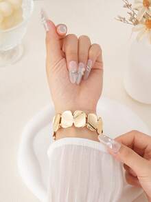 1条全新优雅金属亮片表带，兼容 38mm、40mm、41mm、42mm、44mm、45mm、46mm、49mm尺寸，男女皆宜，也适用于Ultra S10/S11/9/8/7/6/5/4/3/2/1系列智能手表（不含手表）。是情人节、生日、感恩节、圣诞节及其他节日送给女友、朋友和家人的最佳礼物。 - 金色 - 查看 7
