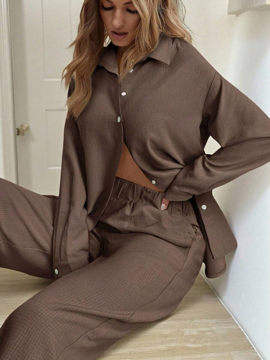 Conjunto camisa larga bajo con abertura con pantalones de pierna ancha - Marrón - Ver 1