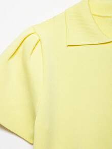 CAREE 女士春夏 Polo 领针织短款上衣，前扣腰带短袖针织衫 - 黃色 - 查看 3