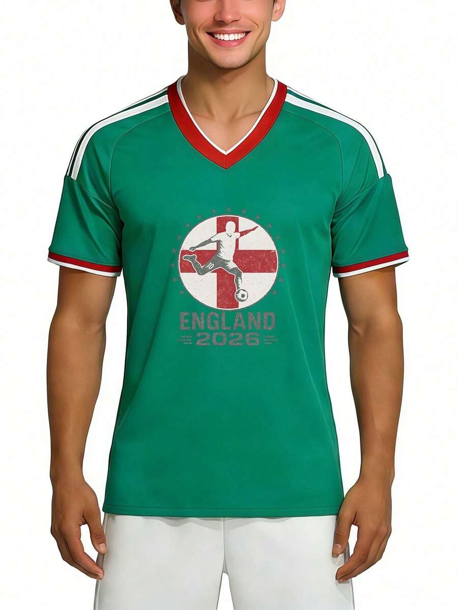 Camiseta de la temporada de fútbol Green England 2026 con emblema de jugador de fútbol y cruz, jersey con cuello en V para primavera y verano, camiseta para aficionados al fútbol para hombres y regalos para entusiastas de los deportes. ZV9A - Negro - Ver 1