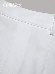 Bộ đồ phối nữ mùa hè thanh lịch màu trắng, áo quây cài nút trước & quần short thường ngày cho phong cách dạo phố và hẹn hò - trắng - Xem 5