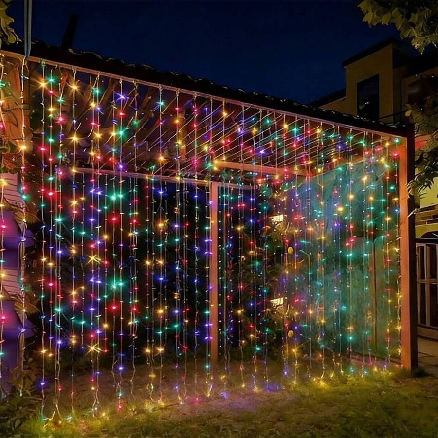 LED 串燈窗簾燈，8 種可調光模式，USB 供電附遙控器，夢幻串燈，適用於婚禮、聖誕節和節日家居裝飾（彩色燈）