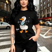 Camiseta de mujer con estampado de pato caricatura levantando pesas con pañuelo azul - camiseta casual de manga corta con ajuste cómodo y fresco, estilo urbano divertido y desenfadado - ideal para paseos por la ciudad, días soleados y regalo perfecto - Negro - Ver 1