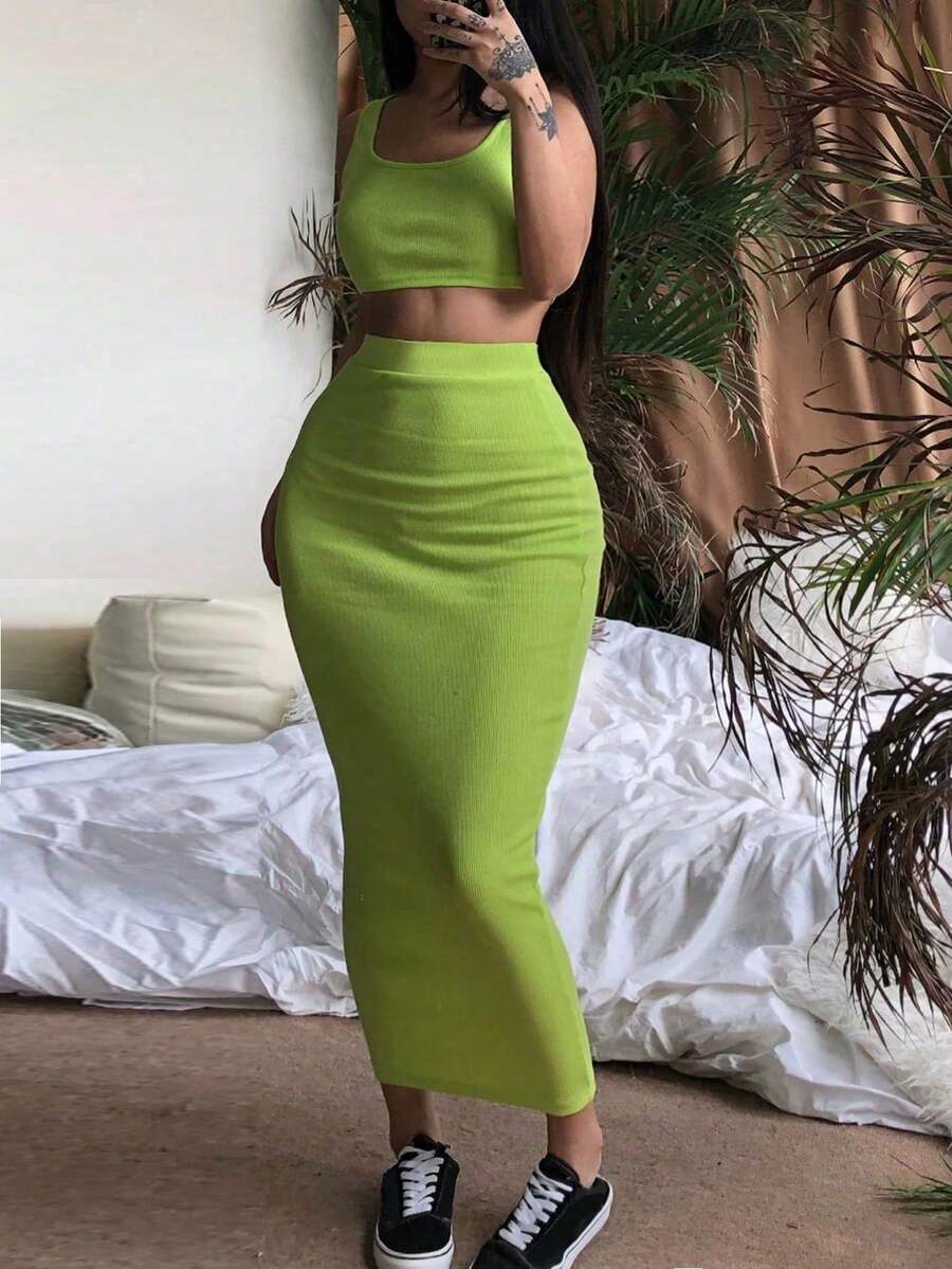 Conjunto de dos piezas para Mujer de Verano, Chaleco corto de un unicolor y Falda Larga y Delgada - Verde - Ver 1