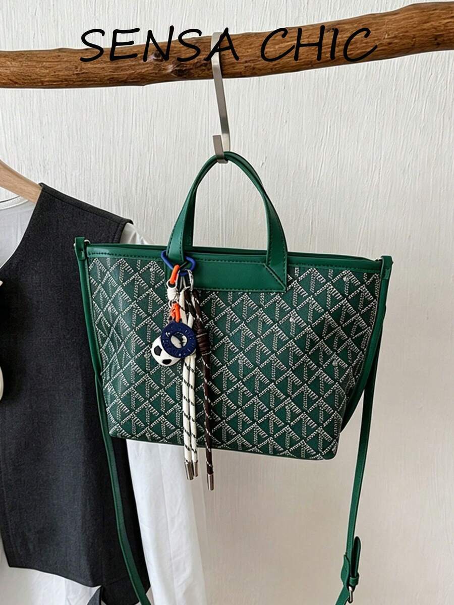 女款綠色字母圖案托特包,刺繡熊貓吊飾肩背包,大容量且時尚,適合工作、日常出遊與休閒使用,現代風格輕鬆收納日常必需品 - 綠色 - 查看 1