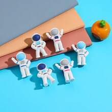 4pcs Creative Astronaut Shaped Erasers - Random Style - Clean Smudge-Free Student Stationery, Prize Decor - Multicolor - View 3