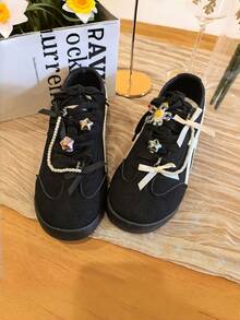 1对白色蕾丝仿水晶蝴蝶结鞋夹，优雅蕾丝鞋饰，适用于休闲鞋、运动鞋、乐福鞋及其他女鞋 - 白色 - 查看 3