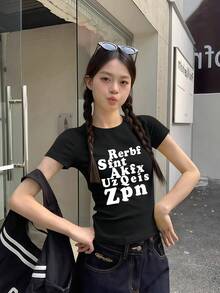 女士字母印花短袖T恤，夏季性感修身露脐休闲上衣 - 黑色-1 - 查看 4