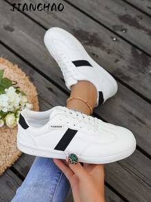Damen Schwarz-Weiß Farbblock Sneaker, Retro-Stil Niedrig-Top Schnürschuhe, vielseitige flache Sportschuhe für den täglichen Gebrauch - Weiss - Übersicht 3