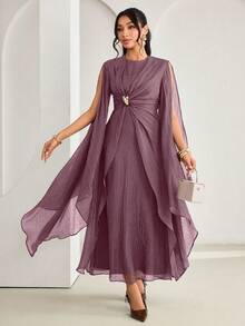 Nuevo diseño de vestido de cóctel elegante, ligero y fluido con manga larga asimétrica, fruncido en la cintura y decoración de hebilla metálica - Morado - Ver 1