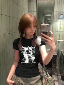 American Retro Portrait & Letter Print Slim Fit Crew Neck T-Shirt For Women, Short Sleeve, Black Casual - Black - View 3