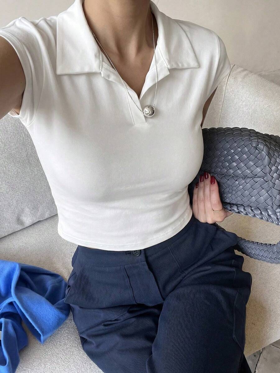 Camiseta blanca versátil de mujer con cuello redondo, sin mangas, con aplicación de encaje, ajustada y corta, para primavera/verano - Blanco - Ver 1