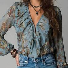 Blusa de mujer de verano con estampado integral, cuello en V profundo, cremallera y mangas con volantes, de estilo elegante y vintage al estilo de vacaciones francesas - verde salvia - Ver 3