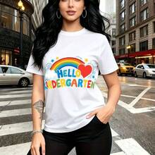 Camiseta de mujer con estampado colorido "HELLO KINDER" con arcoíris, nube y estrellas - diseño divertido y alegre para la vuelta al cole, ajuste cómodo y fresco, estilo urbano casual ideal para paseos por la ciudad, salidas diarias y regalos perfect - Blanco - Ver 11