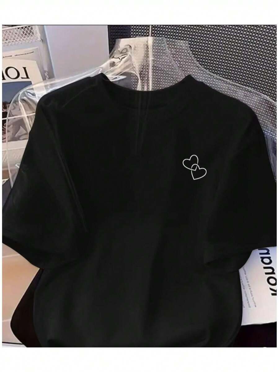 Camiseta estampada para hombre, camisetas para hombre, camisas para hombre, ropa de hombre, camisetas para hombre, camiseta con estampado de "Diseño de contorno de corazón blanco entrelazado", camiseta de 180 g, impresión de alta calidad, cuello redondo, corte relajado, ropa deportiva casual lavable a máquina. - Negro - Ver 1