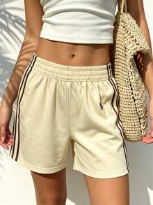 Solid Color Contrast Trim Elastic Waist Loose Shorts - Light Yellow - View 6