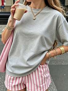Camiseta Mujer Cuello Redondo con Diseño de Nudo en la Parte Delantera, Corte Asimétrico (Delantero Corto y Espalda Larga), Estilo Casual y Moderno - Gris - Ver 1