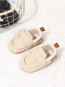 1 Pair Boys Solid Color PU Hook And Loop Design Flat Non-Slip Casual Shoes 0-1 Years Old Infant Walking Shoes White Shoes Newborn Infant Shoes Suitable For Spring And Autumn - Beige - View 2