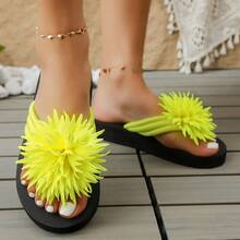 Summer New Arrival Floral Thick-Sole Flip Flops, Non-Slip For Home, Outdoor, Beach - Yellow - View 3