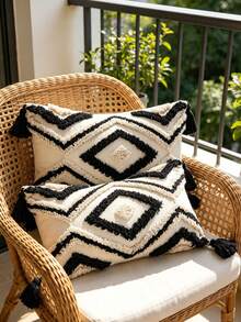 1pc Black Rhombus Pattern Pillowcase, Bohemian Style Embroidered Four-Corner Tassel Fringe Craft, Nordic Daily Room Bed Head Decor Cushion, Living Room Office Sofa Cushion Cover, Outdoor Garden Patio Fabric Decor Pillowcase, Holiday Party Decor Pillowcase, Lounge Chair Cushion, All Seasons Universal, Without Insert, 30*50 45*45cm - Black and White - View 7