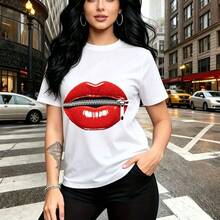 Camiseta de mujer con estampado de labios rojos brillantes y cremallera plateada - camiseta casual de manga corta, ajuste cómodo y estilo urbano con toque atrevido - ideal para paseos por la ciudad, salidas nocturnas y regalo perfecto para mamá, espo - Blanco - Ver 8