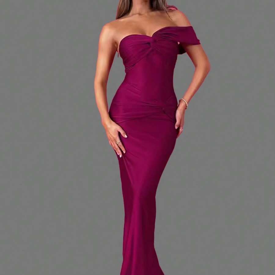 Solid Color Strapless Fitted Dress, Combined Design, Hip-Hugging Cut - Burgundy - View 1
