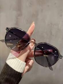 1pc Women's Elegant Fashionable Lightweight Retro Round Frame Glasses, Suitable For Outings, Vacations, Traveling, Parties, Driving, Daily Wear, And Beach - Multicolor - View 5