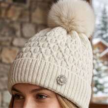 Women's Winter Thermal Hat With Glitter, Hypoallergenic, Lined With A Cute And Stylish Pom-Pom, Warm And Stylish. - MYA-40 bege c/ detalhe - 查看 7