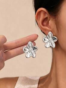Set Anting-Anting Bunga, Hati, dan Lingkaran Perak 2/12pcs, Anting-Anting Minimalis Elegan Serbaguna Cocok untuk Berbagai Acara - Perak - View 5